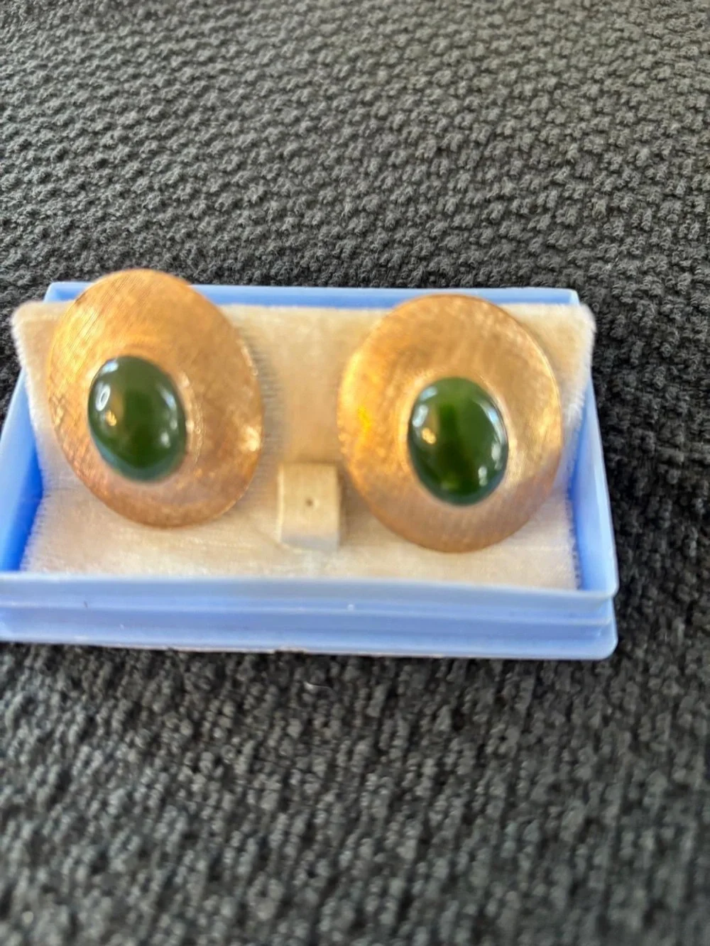 Vintage Mid-Century Brushed Gold Tone Oval Cufflinks Green Cabochon Stone
